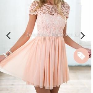 xena botique xsmall peach dress